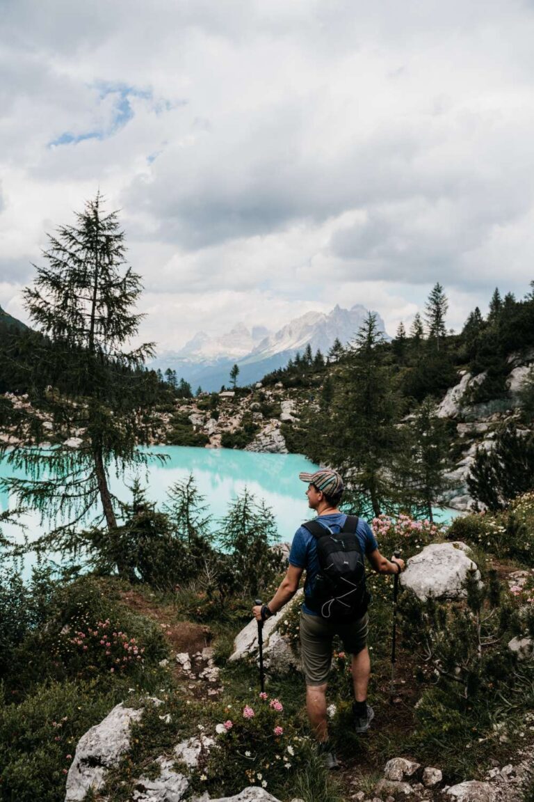 Lago di Sorapis wandern Dolomiten Hiking Dolomites Wandelen Dolomieten